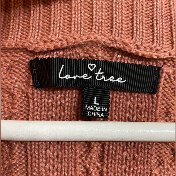 EUC Love Tree Size Large Women’s Cropped V Neck Cable Knit Sweater Rose Colour - Picture 7 of 9